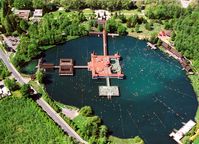 In Hévíz gibt es den größten Thermalsee Europas