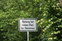 Kein Platz für Rassismus - auch nicht gegen Deutsche