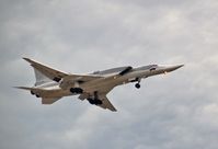 Backfire: Tu-22M3 im Landeanflug