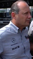 Ron Dennis im Jahr 2000