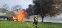 Die Zugmaschine brannte aus Bild: Feuerwehr