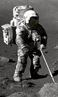 Geolloge Harrison Schmitt auf dem Mond. Bild: NASA