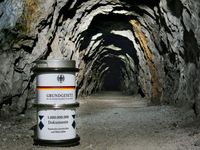 Das Grundgesetz der Bundesrepublik Deutschland ist eines von vielen Dokumenten, das im Zentralen Bergungsort (ZBO), dem Barbarastollen, für die Ewigkeit eingelagert ist.  Bild: Bundesamt für Bevölkerungsschutz und Katastrophenhilfe Fotograf: BBK