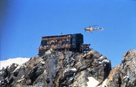 Sportmediziner des Universitätsklinikums Heidelberg führen ihre Studien zum Teil in der Margherita-Hütte auf 4.559 Meter Höhe im italienischen Monte-Rosa-Massiv durch. Foto: Universitätsklinikum Heidelberg