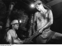 Bergleute im Stollen 1961 (Symbolbild)