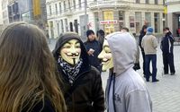 Protestaktion in Brno: ACTA-Gegner mit Guy-Fawkes-Masken. Bild: Bc. Jan Kaláb / wikipedia.org