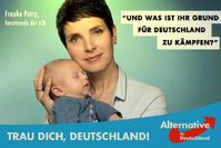 AfD Wahlplakat mit Frauke Petry und ihrem neugeborenen Sohn (Symbolbild)