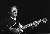 B. B. King während eines Konzerts in Deauville, Frankreich, Juli 1989