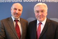Rainer Arnold (links) mit Frank-Walter Steinmeier, 2009