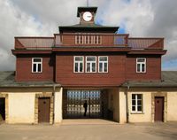 Tor zum Lager im KZ Buchenwald