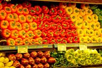 Gemüse: Konsumenten sollten auf EU-Logo achten. Bild: pixelio.de, M. Fels