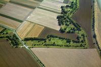 Das Grüne Band: Luftbild von der ehemaligen Grenze zwischen Obersuhl in Hessen und Dankmarshausen in Thüringen.  bild: Klaus Leidorf | BUND Fotograf: Klaus Leidorf