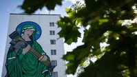 Propagandistische Wandmalerei der "heiligen Javelina" auf einem Wohnhaus in Kiew (Symbolbild)