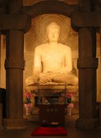 Buddha-Statue in der Seokguram-Grotte