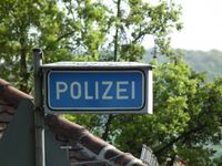 Polizeischild (Symbolbild)