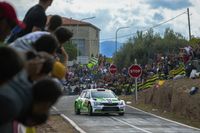 SKODA bei der Rallye Spanien: Pontus Tidemand/Emil Axelsson (S/S). Bild: "obs/Skoda Auto Deutschland GmbH"