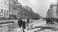 Der erste Blockadewinter war der schwierigste und tödlichste: Leningrad im April 1942 Bild: Sputnik / Boris Kudojarow / RIA Nowosti