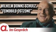 Bild: SS Video: "Im Gespräch: Wilhelm Domke-Schulz (“Das Feindbild Ostzone”)" (https://tube4.apolut.net/w/9pBqPbXMmjLtgvxcDK2YBp) / Eigenes Werk