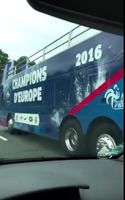 Bild: Screenshot Youtube Video "France victory bus already prepared ahead of final #Euro2016 "
