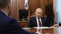 Der russische Präsident beim Treffen mit dem Interimschef der Volksrepublik Donezk Denis Puschilin am Donnerstag im Kreml (2023) Bild: Sputnik / Michail Klimentjew