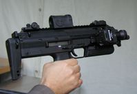 Kleinwaffe HK MP 7 auf einer Waffenschau der Bundeswehr