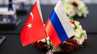 Türkische und Russische Flagge (Symbolbild) Bild: Sputnik / Pressestelle des russischen Außenministeriums