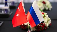 Türkische und Russische Flagge (Symbolbild) Bild: Sputnik / Pressestelle des russischen Außenministeriums