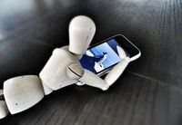 iPhone: frisst Gehalt. Bild: pixelio.de, KBregulla