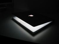 Apple-Laptop: Patentrechte wurden verletzt. Bild: David v. Behr/pixelio.de