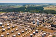 Tanklager- und Raffinierieanlagen der Firma PCK in Schwedt