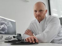 Betriebsarzt Dr. med. Leopold Lecheler  (2025) Bild: Praxis Dr. Lecheler - Allgemeinmedizin - Betriebsmedizin Fotograf: Praxis Dr. Lecheler - Allgemeinmedizin - Betriebsmedizin