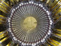 ATLAS-Pixel-Detektor: Die Teilchenkamera mit 200 Millionen Pixeln hilft unter anderem bei der Jagd nach dem Higgs-Teilchen. Sie wurde maßgeblich an der Universität Bonn mitentwickelt.
Quelle: (c) Foto: Uni Bonn (idw)