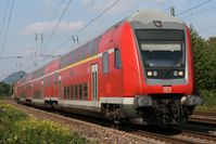 Rhein-Erft-Bahn vor dem Unkeler Bahnhof auf der Rechten Rheinstrecke