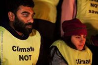 Greenpeace-Geschäftsführer Kumi Naidoo bei der Mahnwache vor dem Kopenhagener Gefängnis. Greenpeace fordert die sofortige Freilassung der inhaftierten Greenpeace-Aktivisten. Bild: Christian Aslund / Greenpeace