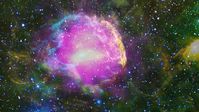 Der Supernova-Überrest IC443 im Sternbild Zwillinge hat einen eindeutigen Hinweis auf den Ursprung der Kosmischen Teilchenstrahlung geliefert. Sein Spektrum im Gammastrahlenbereich hat die langgesuchte Signatur, die einen Supernova-Überrest mit energiereichen Protonen verknüpft.
Quelle: Bild: NASA/DOE/Fermi LAT Collaboration, Tom Bash and John Fox/Adam Block/NOAO/AURA/NSF, JPL-Caltech/UCLA (idw)