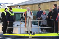 Die "WSP 14" bekommt von Schiffspfarrer Horst Borrieß ihren traditionellen Segen. Bild: Polizei