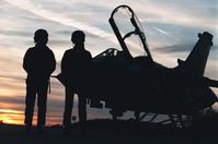 Deutsche Piloten der Luftwaffe halfen bei der Vorbereitung der Bombardierung einer Schule in Syrien.
