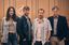 Leni Rabbel ("Agneta"), Josef Brandl, Oliver Korittke ("Jesse") und Jan Henrik Stahlberg ("Herr Schmochtke", v. l. n. r.). (2025) Bild: NDR/Bernd Hermes Fotograf: NDR/Bernd Hermes