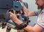 Zerspanungsmechaniker arbeiten mit Präzisionsmaschinen  Bild: Kupferverband e.V. Fotograf: Bild: © Canva