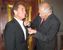 Peter Maffay erhält den politischen Courage-Preis, rechts Gerd Schöwing, Archivbild