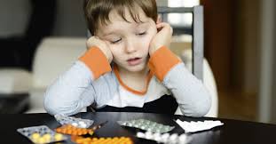 Ritalin: Schwere Droge die heute massenhaft an Kinder verteilt werden. Heute noch legal. Genauso wie früher Opium oder Contagan. Nebenwirkung: Depression.