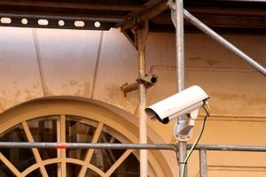Überwachung: Kameras zur Spionage eingesetzt. Bild: pixelio.de, hauku