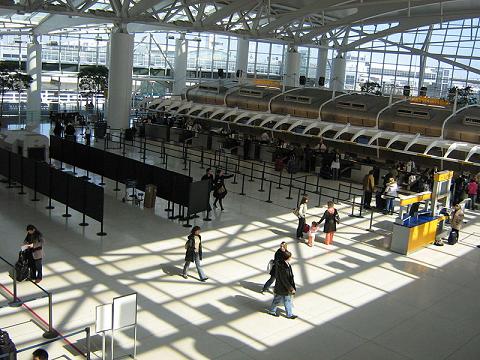 Check-In-Halle im Terminal 1. Bild: Craig / de.wikipedia.org